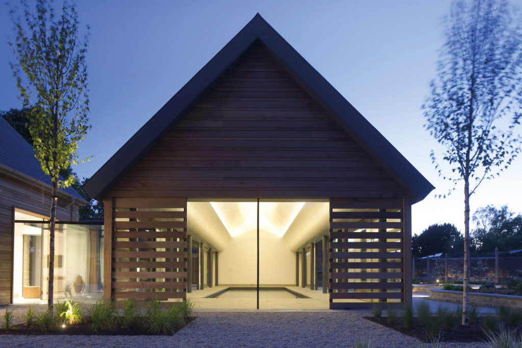 ULTRA MODERN POOL ROOM AND GYM